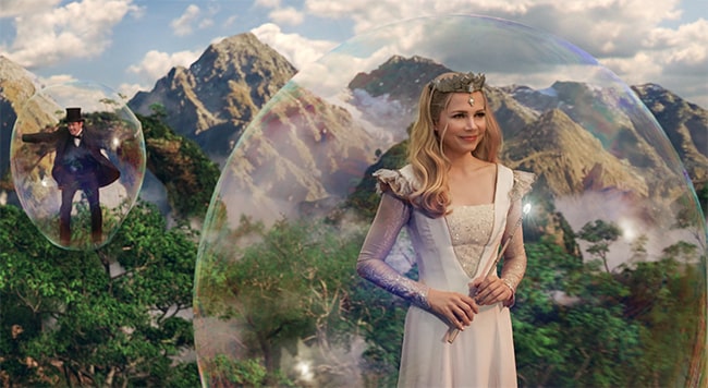 Oz The Great & Powerful: Travel by Bubble Clip