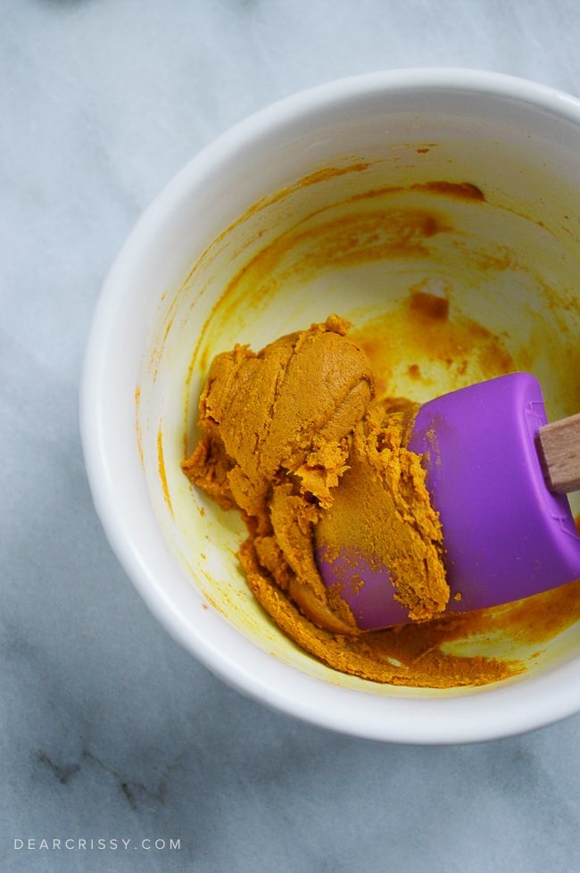Turmeric Honey Face Mask - DIY Turmeric Honey Mask for Acne