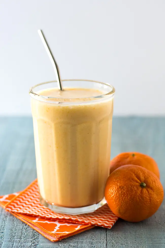 orange banana smoothie 1.jpg